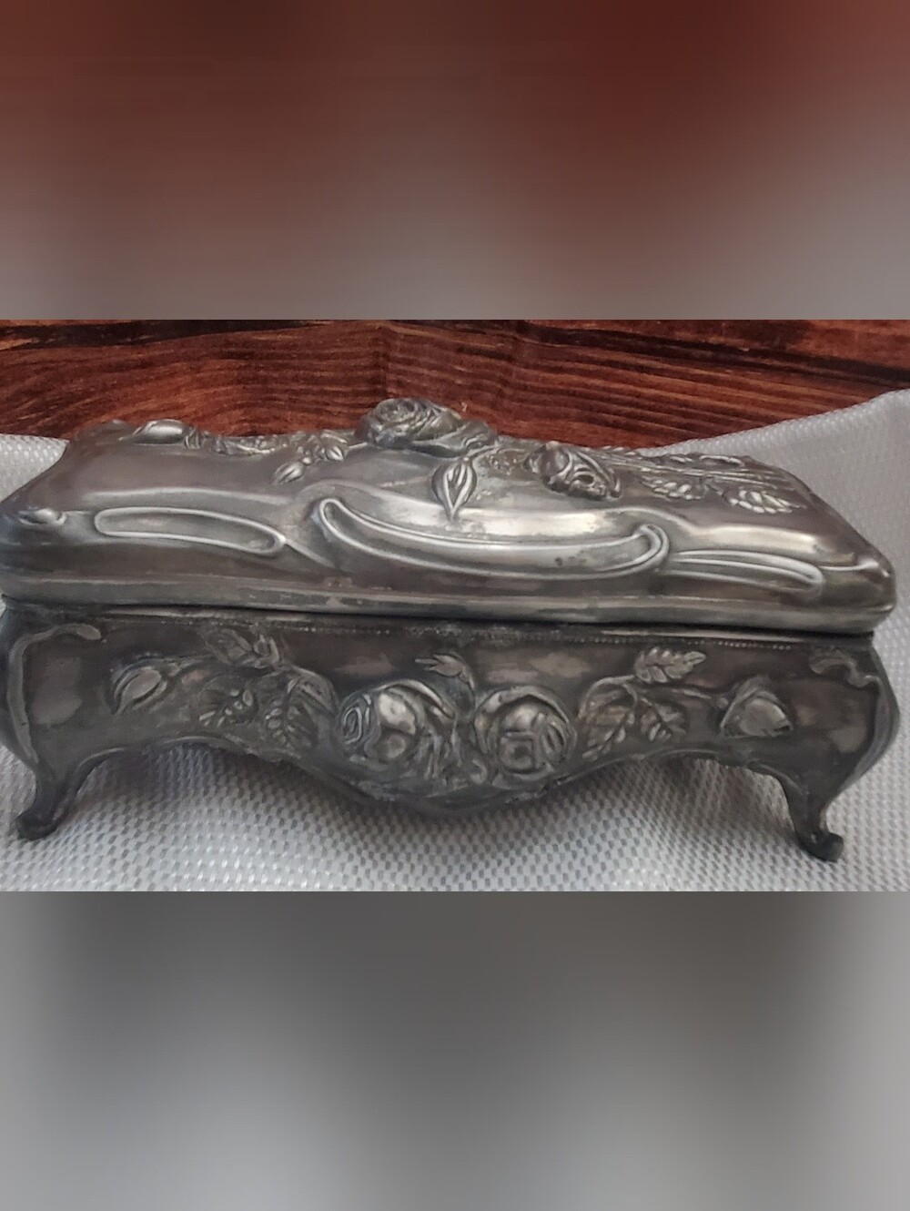 Ornate Floral Metal Jewelry Box - Silver Tone. 9"wide   4" Long